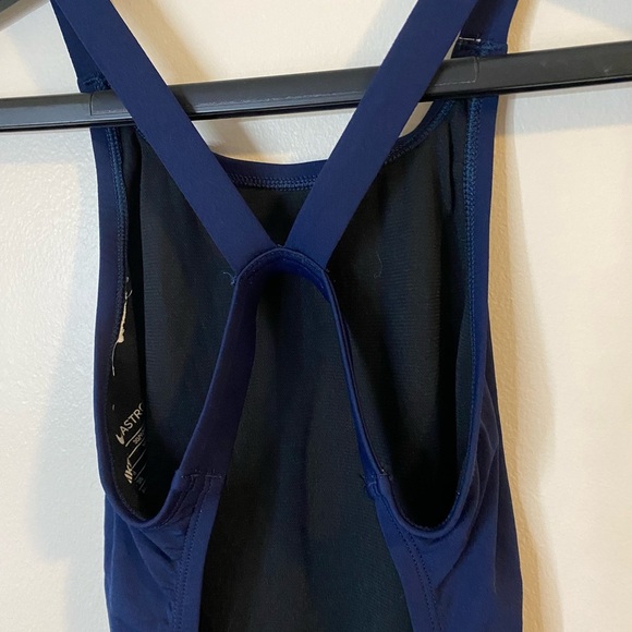 Nike Womens Dark Blue One piece Swimsuit size 4 - Picture 9 of 9
